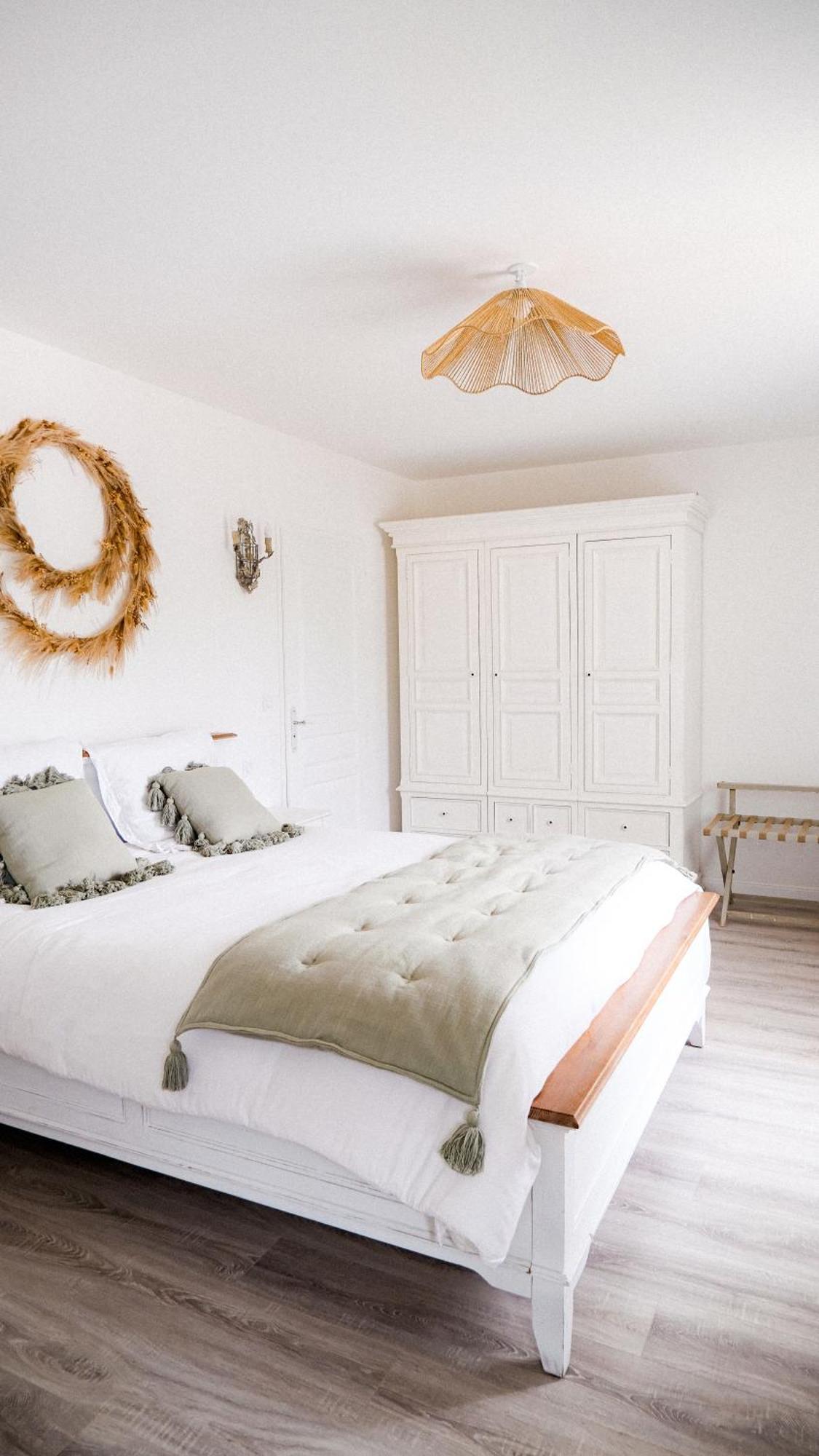 Le Bonheur De L'Instant Hotell Saint-Medard-d'Aunis Exteriör bild