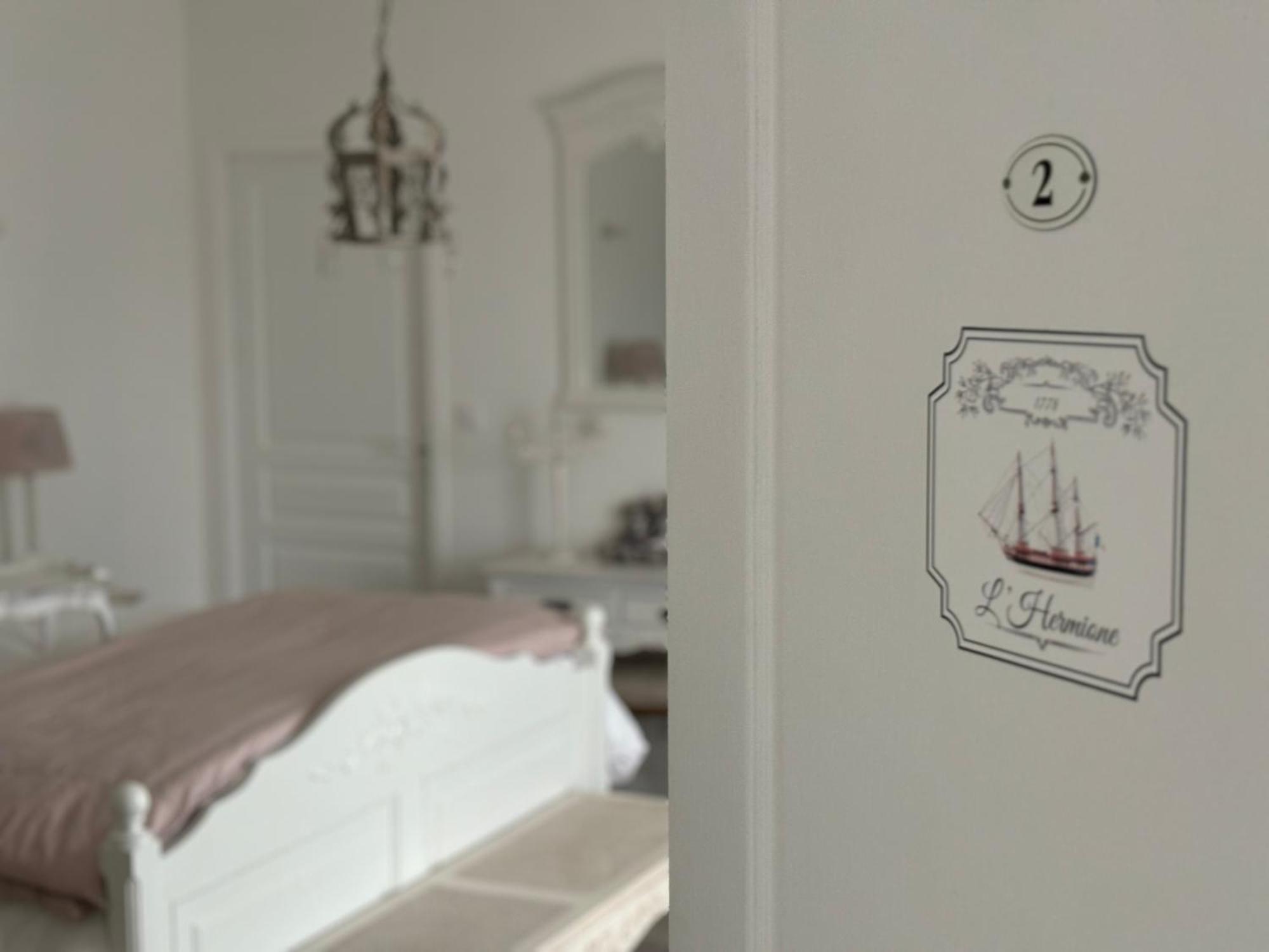 Le Bonheur De L'Instant Hotell Saint-Medard-d'Aunis Exteriör bild