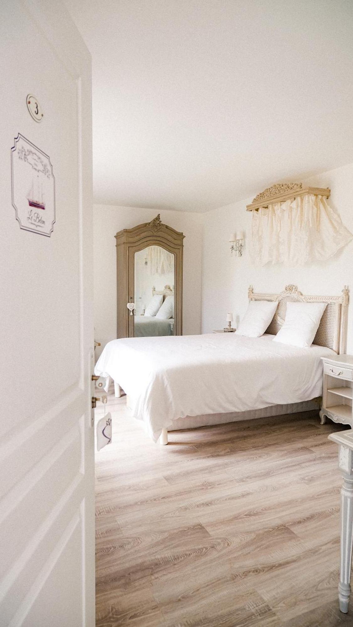 Le Bonheur De L'Instant Hotell Saint-Medard-d'Aunis Exteriör bild