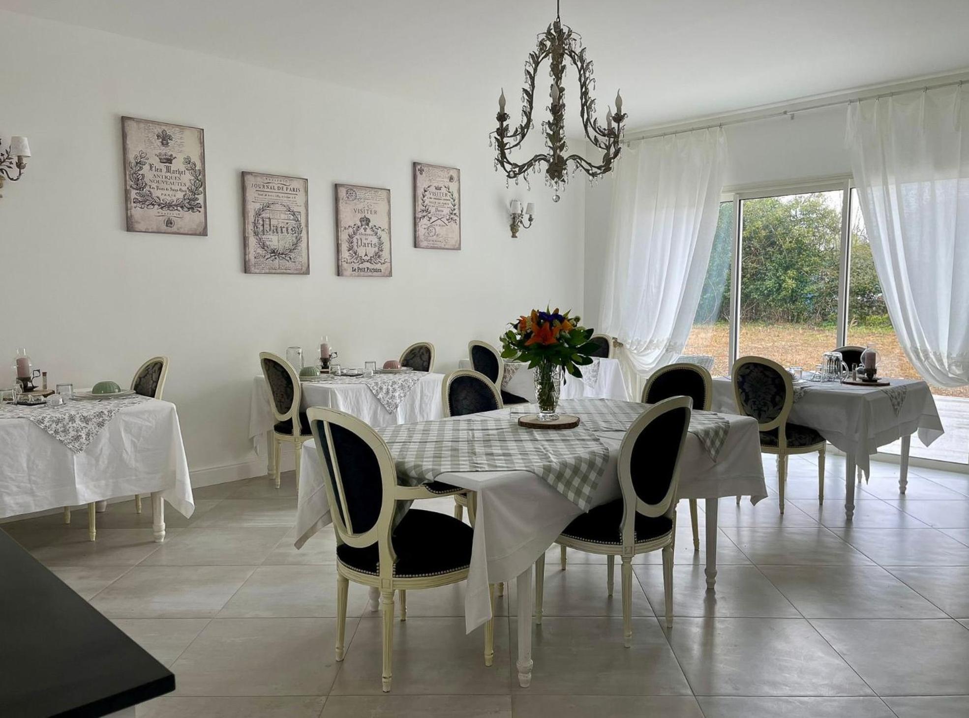 Le Bonheur De L'Instant Hotell Saint-Medard-d'Aunis Exteriör bild